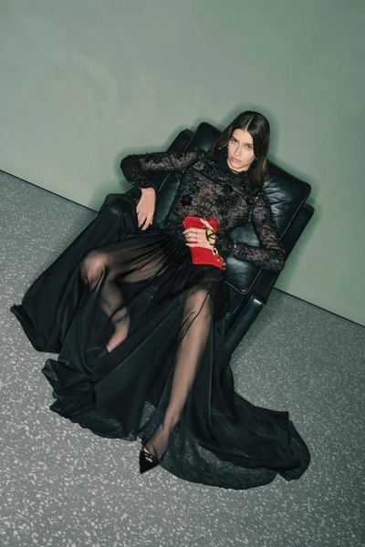 Look 64